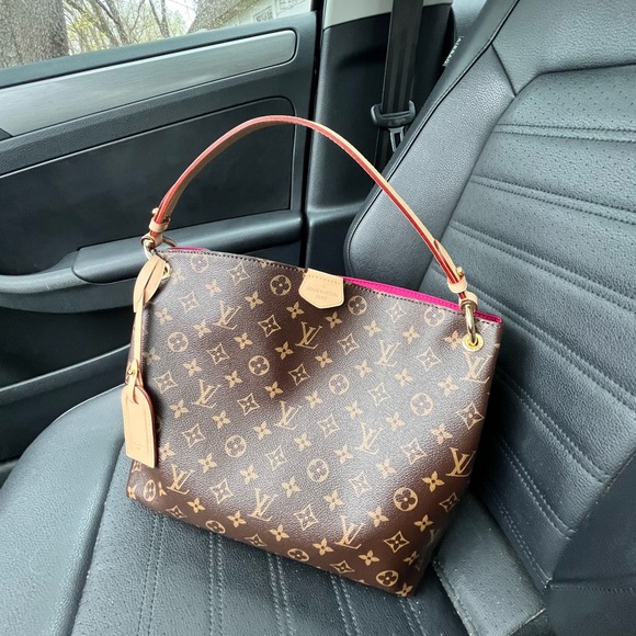 About me - Picture 3 of 7